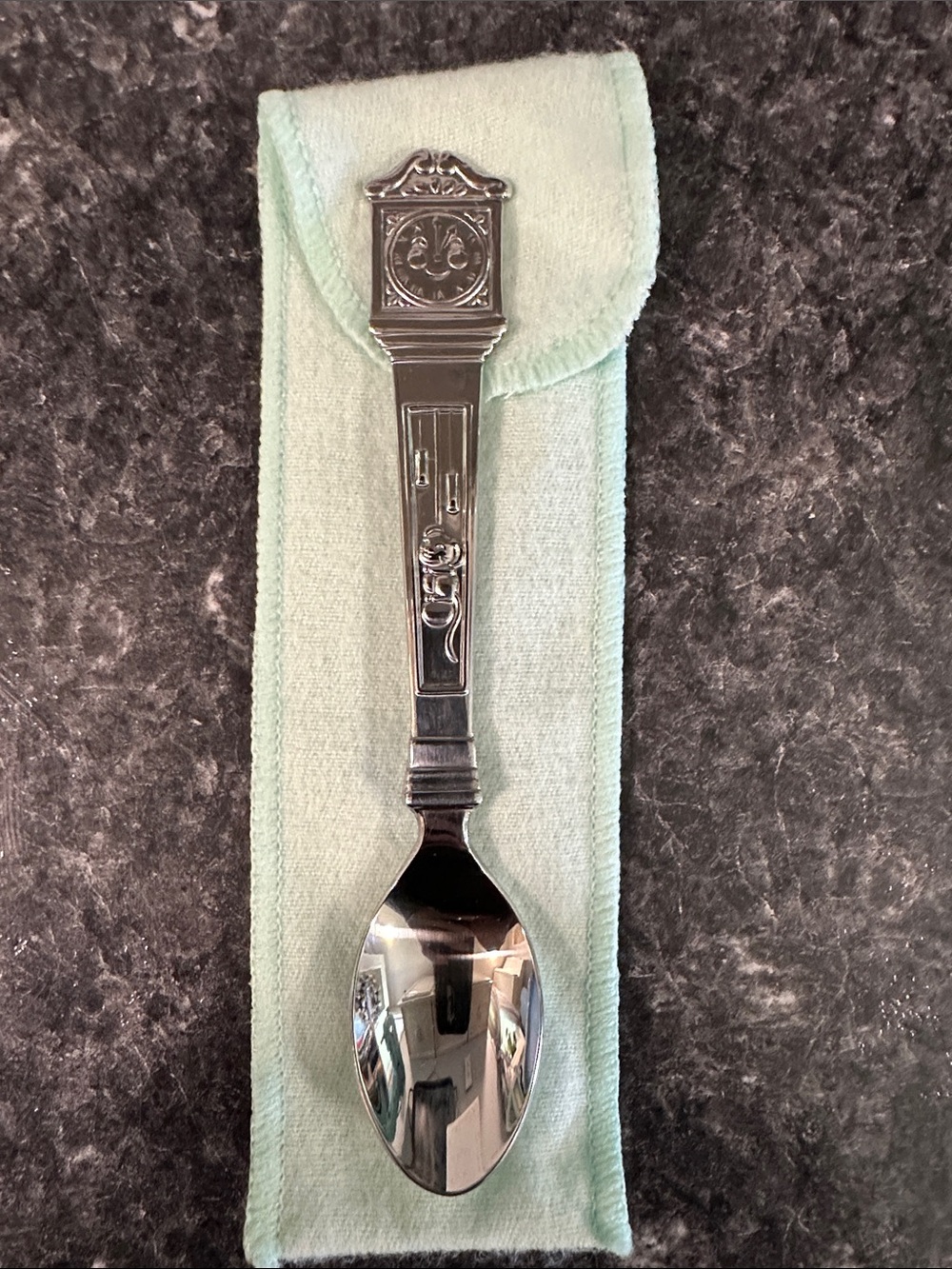 Avon 1984 Baby's Keepsake Spoon and Bowl Set Hey Diddle Diddle - Picture 4 of 7